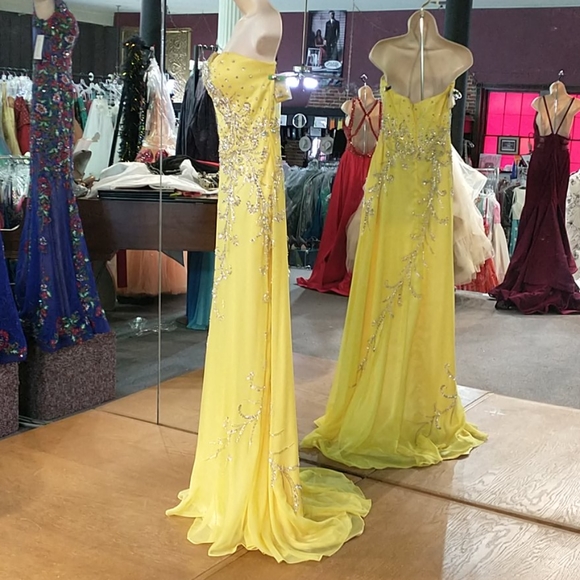 Jonathan Kayne Evening Dress or Prom - Picture 5 of 9